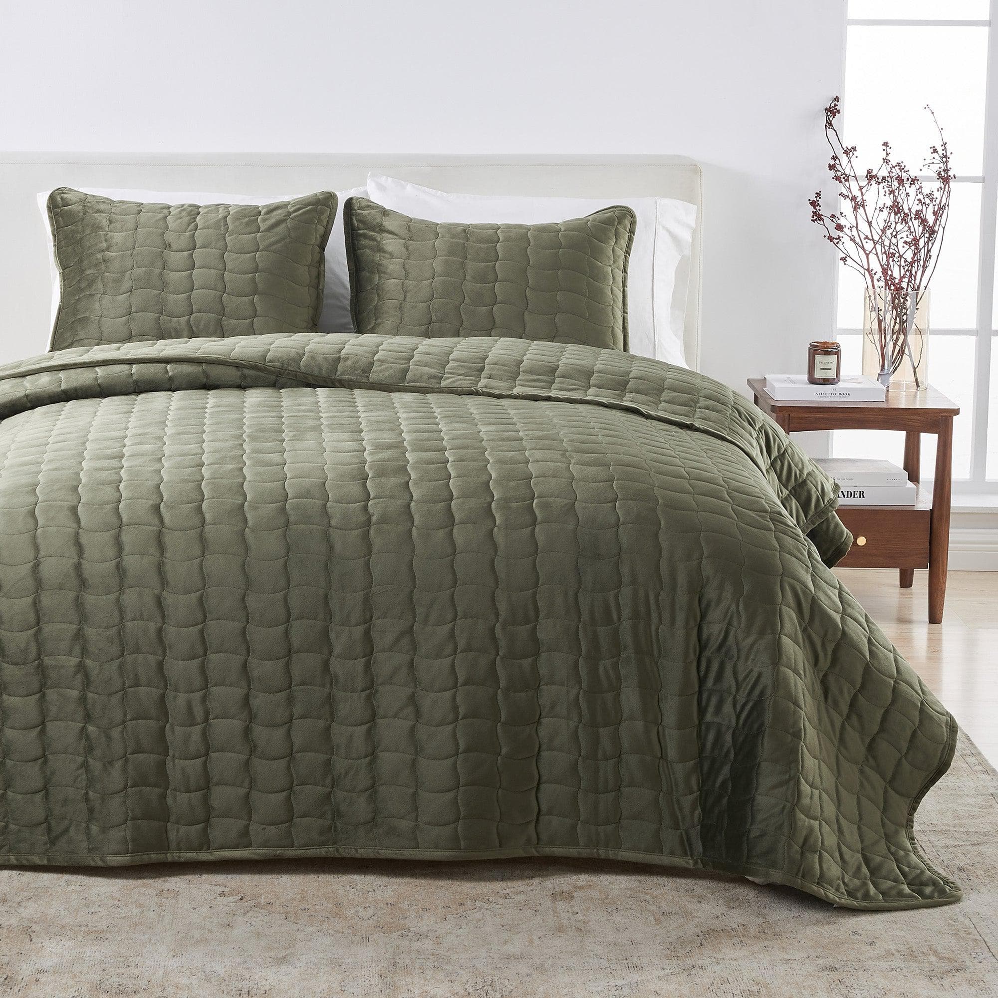 Velvet Box-Stitched Quilt Set - Vivica Collection