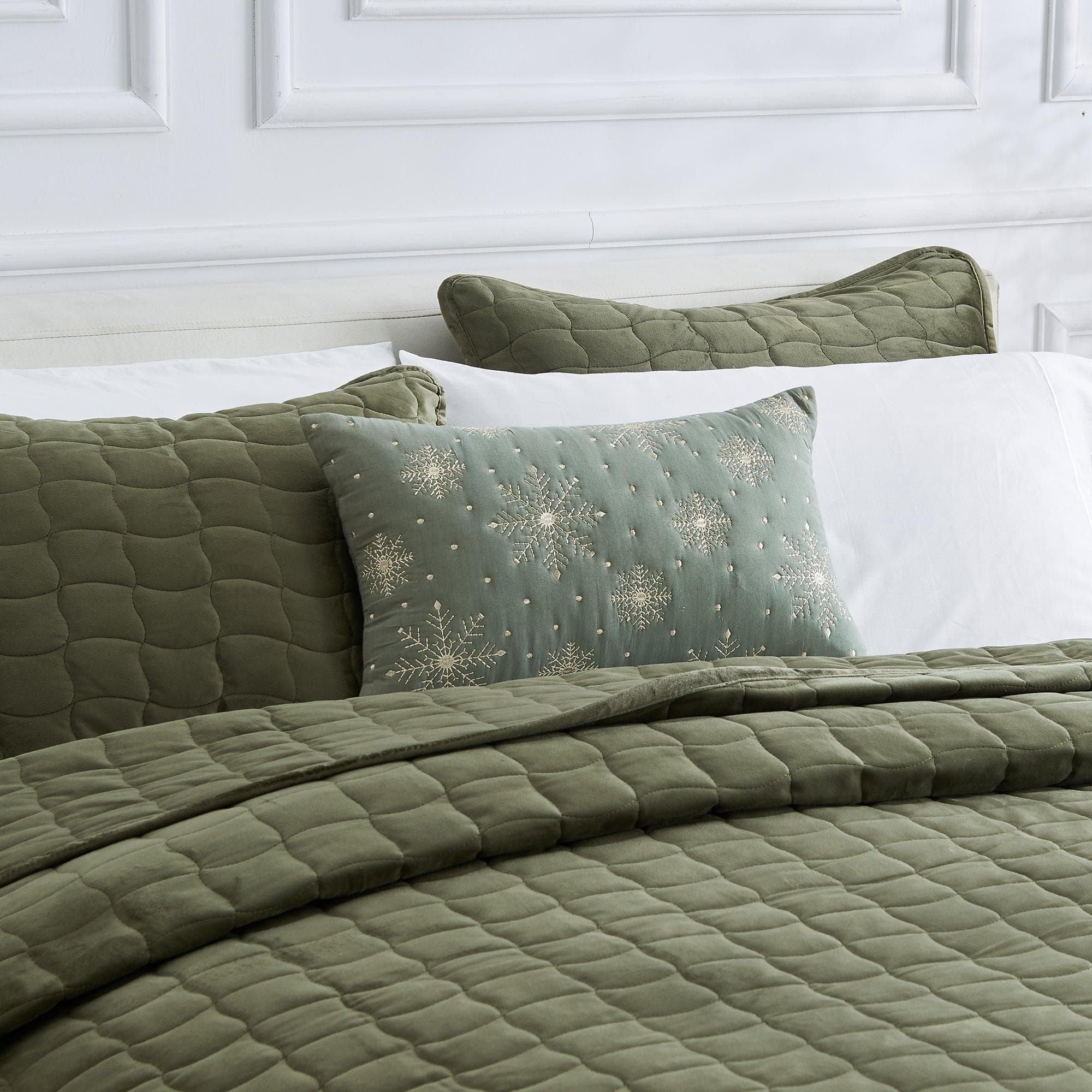 Holiday Throw Pillow - Jubilee Collection