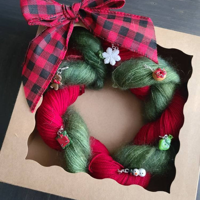 Holiday Yarn Wreath knit gift set