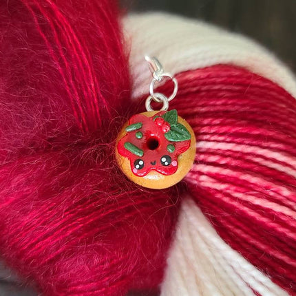 Holiday Yarn Wreath knit gift set