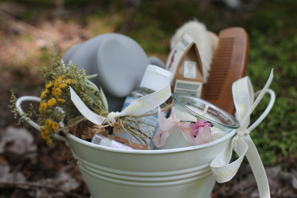 Baby Shower, Favor, Welcome Baby, Mommy to Be, New Mom Care Gift Set-Small Set -Customizable-Vermont Gift