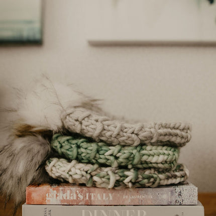 Light Gray Peruvian Wool Knit Hat with Faux Fur Pom Pom