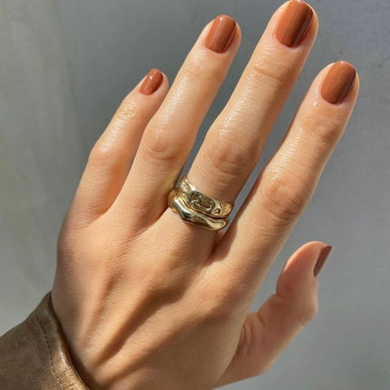 Runyon Canyon - 7 FREE + VEGAN NAIL POLISH