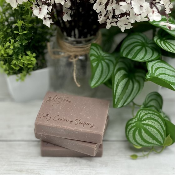 Lavender & Oats Soap | All Natural Bath Bar with Coconut Milk and Colloidal Oats | Vegan Friendly | Palm Oil Free | Ecofriendly Packaging