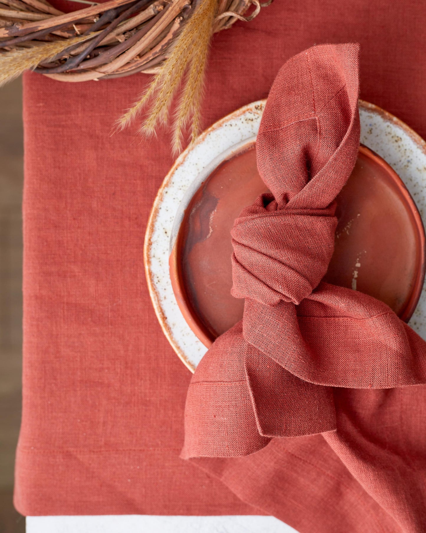 Soft Linen Table Runners
