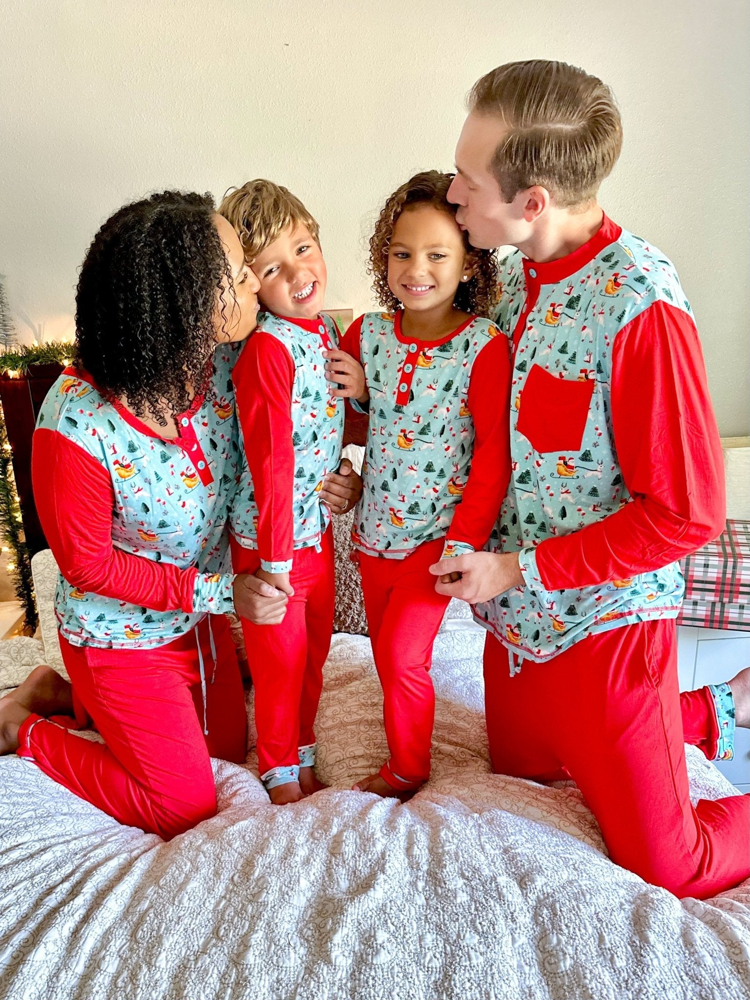 Men's Light Santa Bamboo Holiday Pajamas