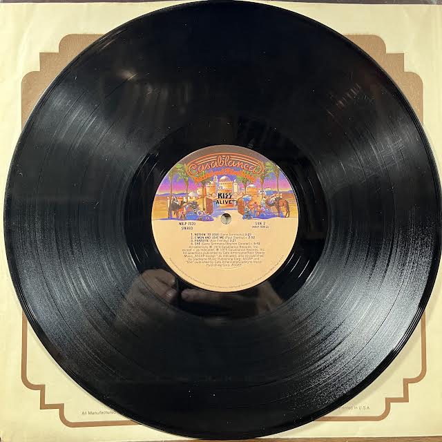 Alive! (2xVINYL) | Very Good (VG) Good Plus (G+)