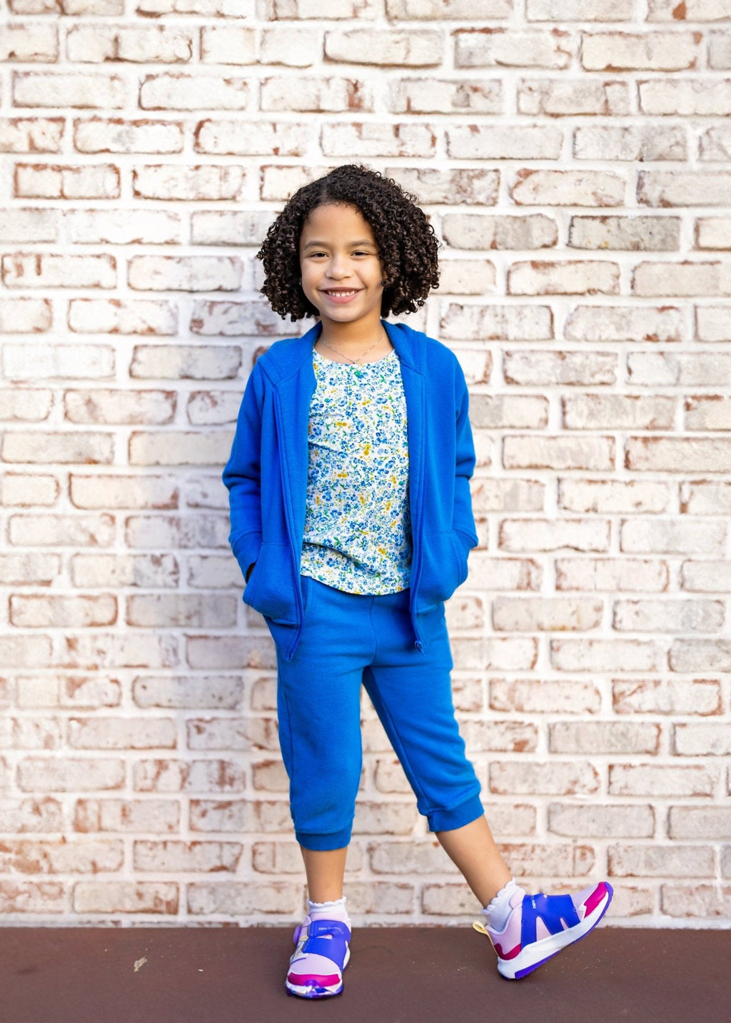 Organic Cotton Fleece Capri Joggers in Sonic Blue