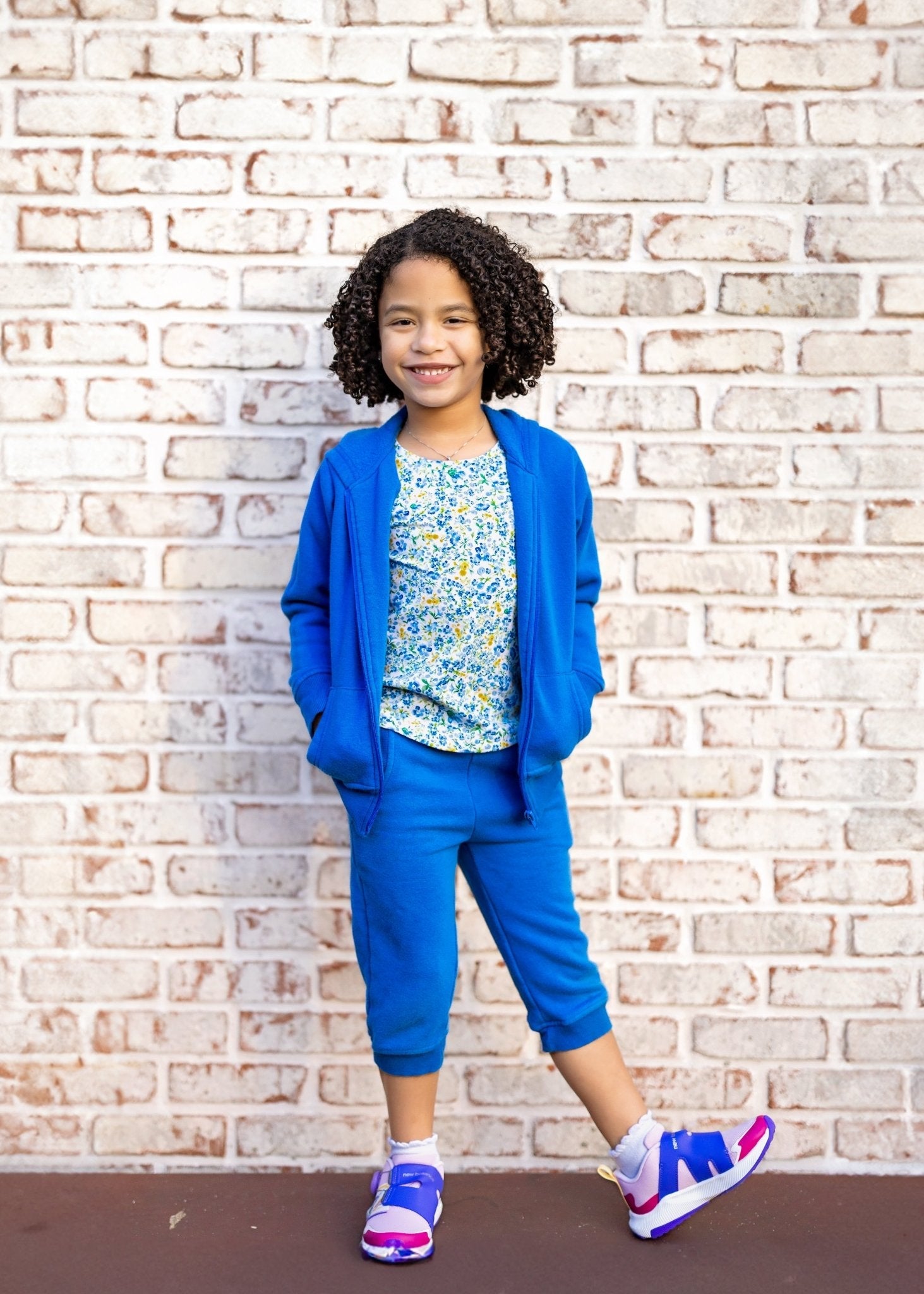 Organic Cotton Fleece Capri Joggers in Sonic Blue