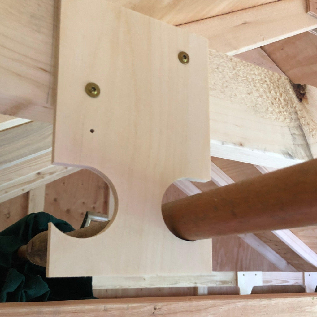 Pole Saw & Pool Skimmer Organizer – Shed Storage Hook for Long Tools