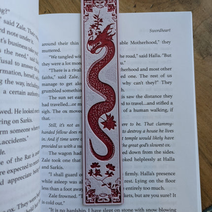 Red Dragon & Floral Pattern Bookmark Set – Artistic and Intricate Book Lovers’ Gift