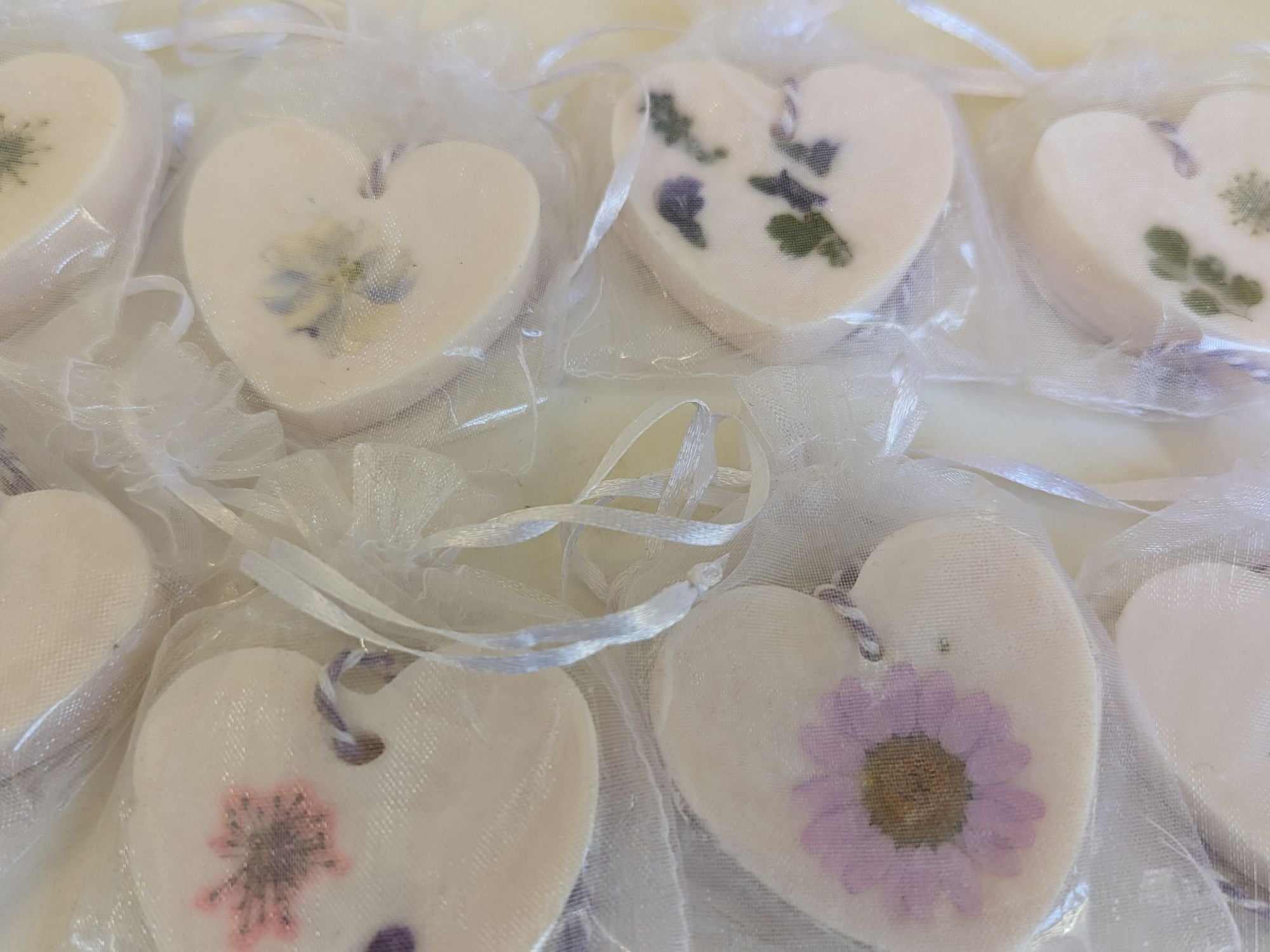 Botanical Wax sachet - Fall & Winter – Cozy, Woodsy & Spiced Scents for the Cooler Seasons